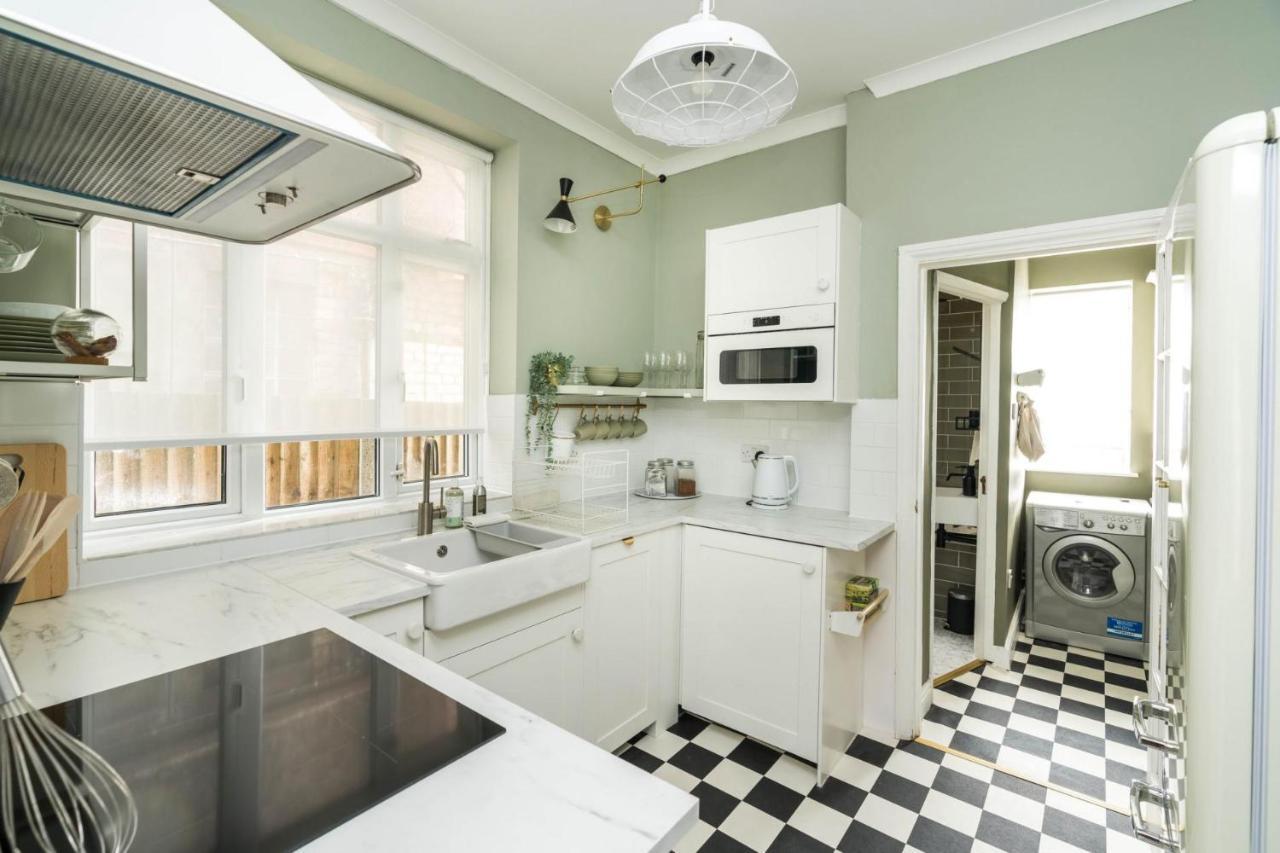Beautiful 1bd Garden Flat In Golders Green Appartement *
