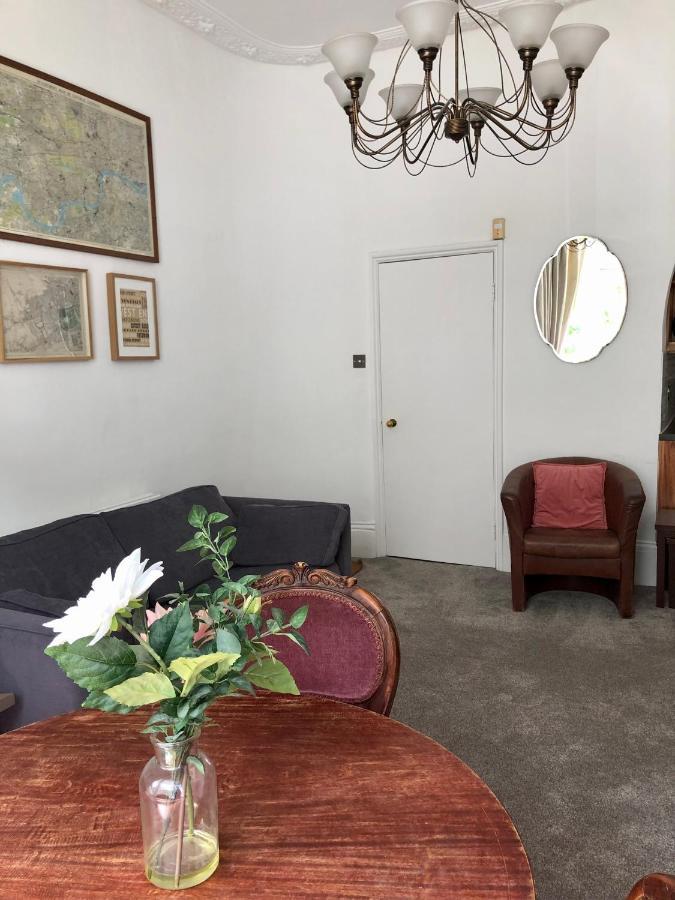 Olympia W14 Two-bedroom Appartement Londres