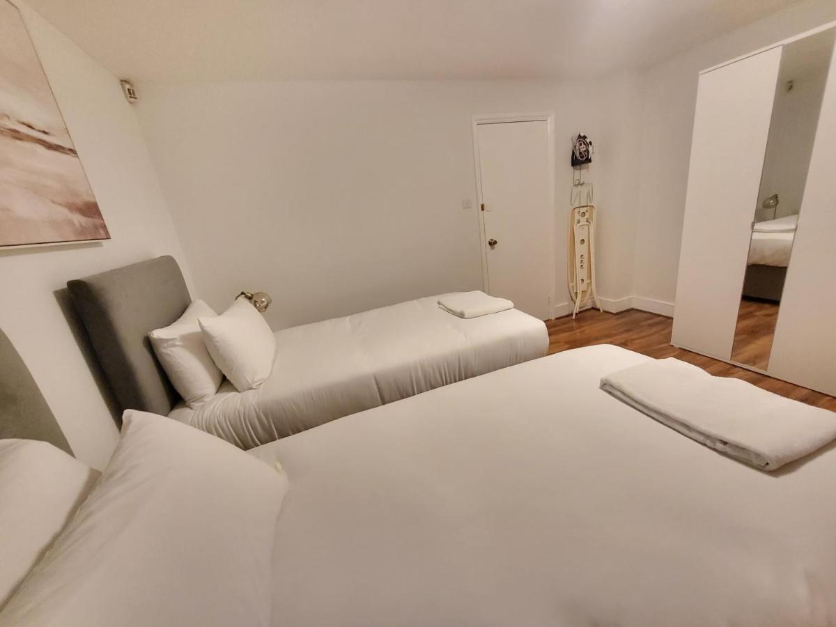 Apartment Modern Apartment, Woolwich London
