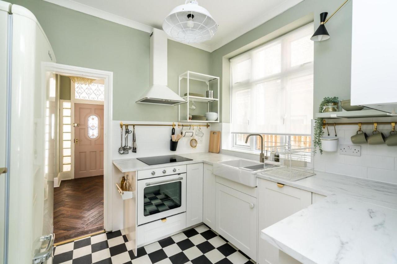 Beautiful 1bd Garden Flat In Golders Green Appartement Londen