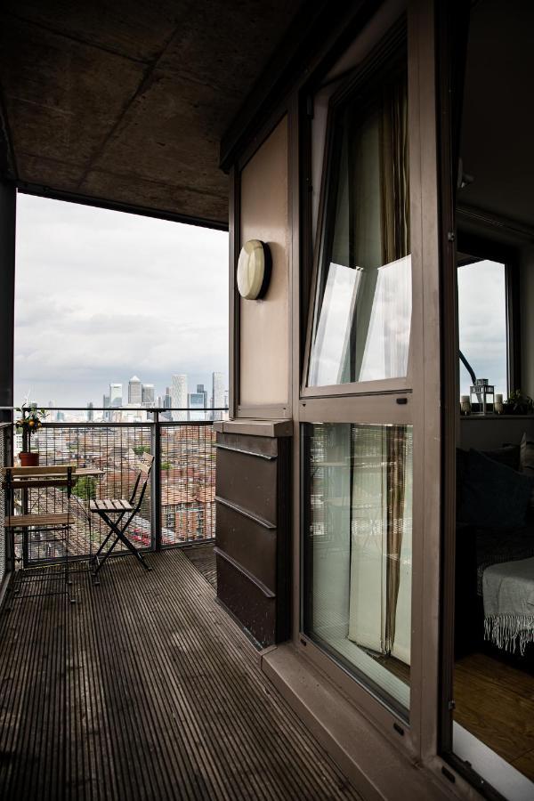- Shadwell - Wrap Around Balcony W Scenic View Apartment