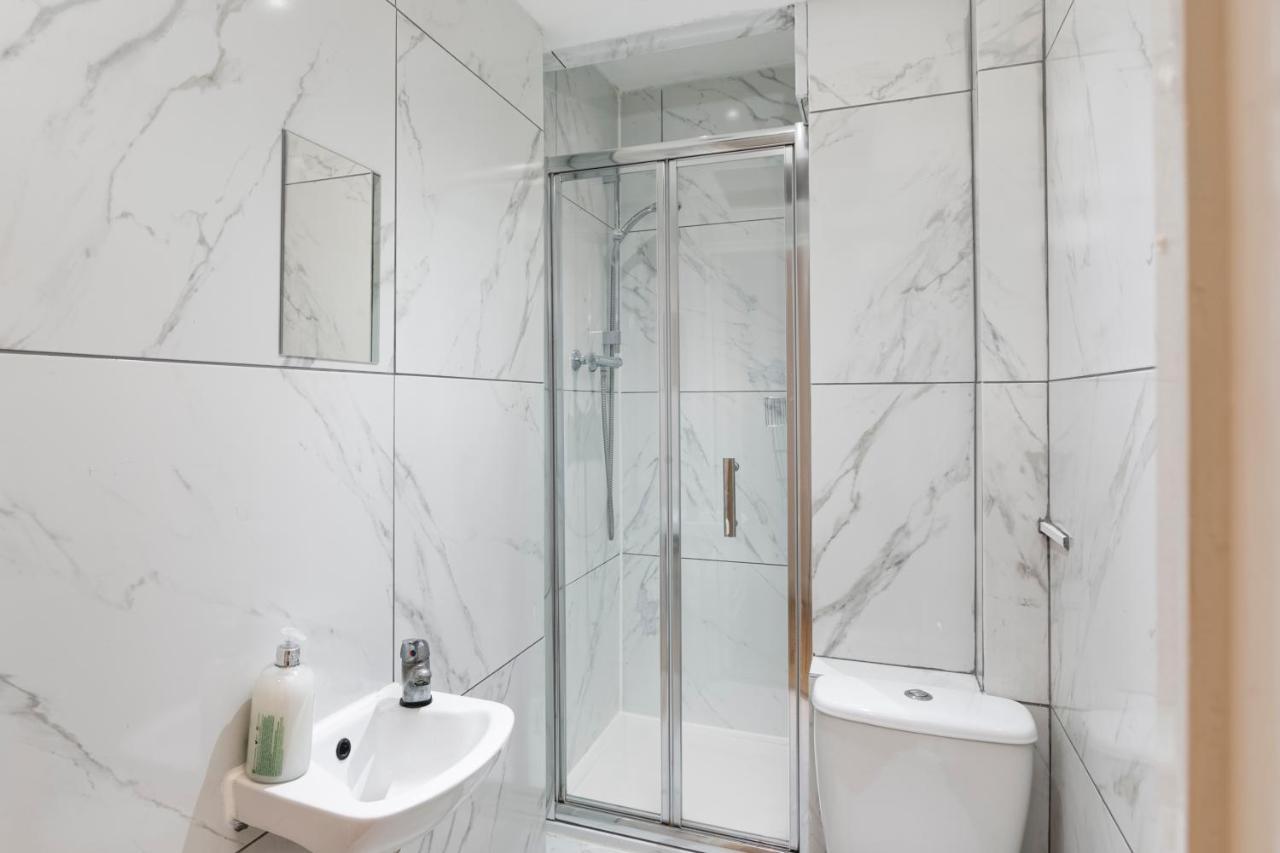 **authentic & Spacious 5 Bed Apartment/hyde Park** Appartement *