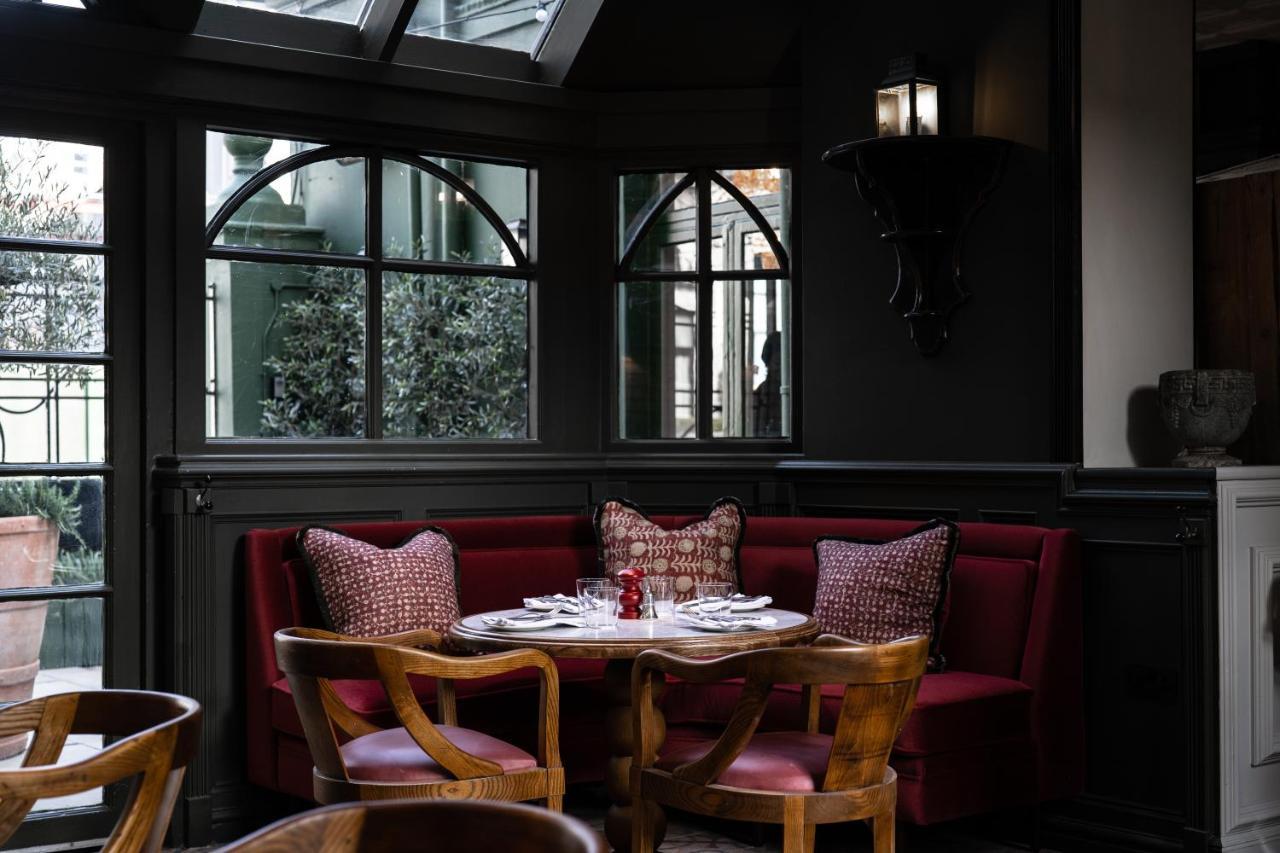The Princess Royal, Nothing Hill Londen