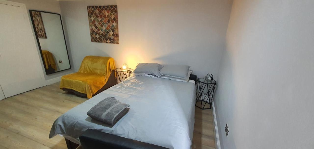 Dodi Apartment London