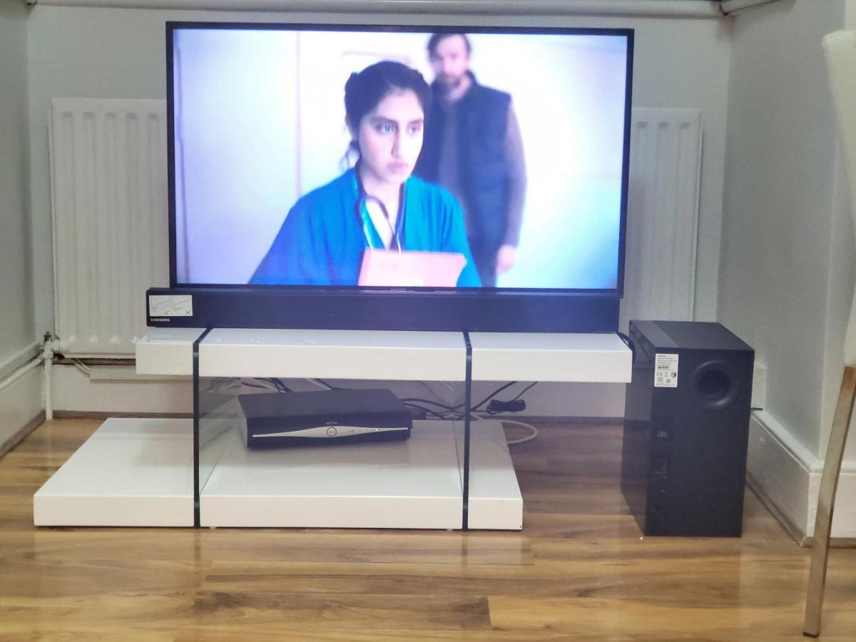 Modern Apartment, Woolwich * London
