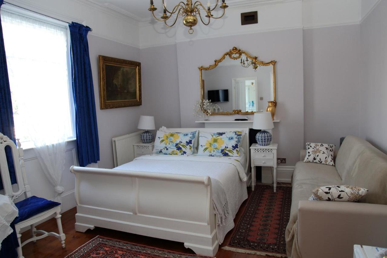 Dawson Place, Juliette's Bed & Breakfast