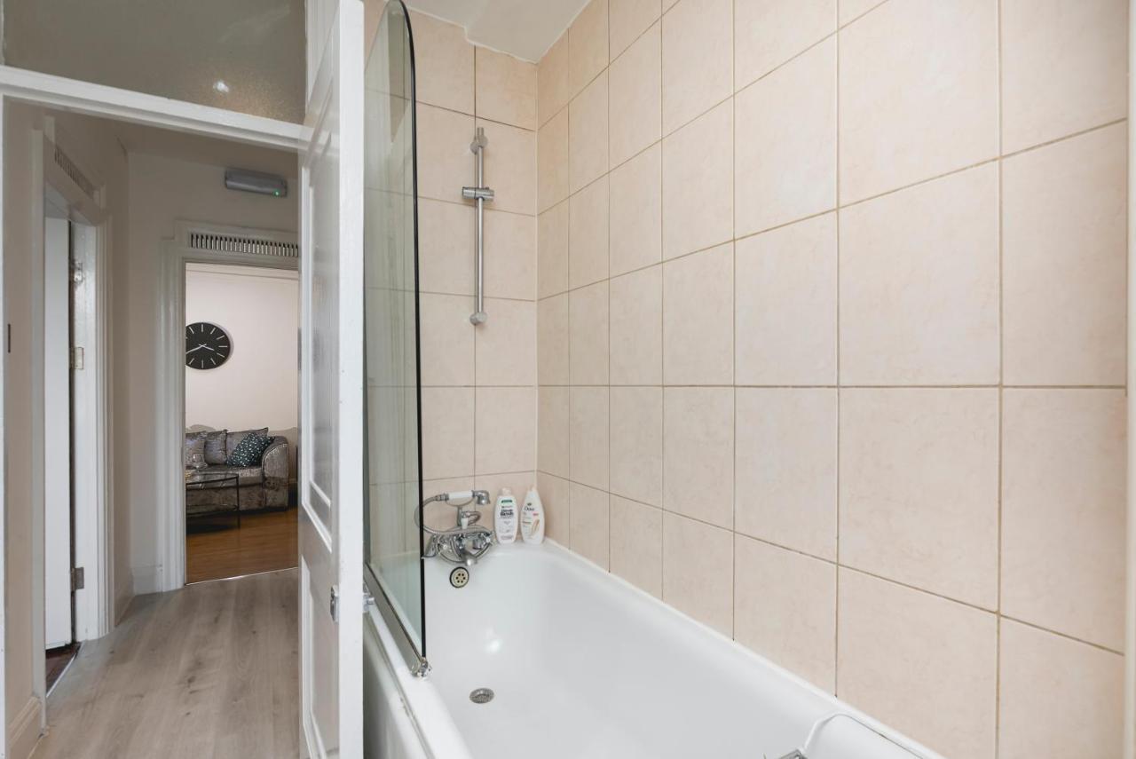 **authentic & Spacious 5 Bed Apartment/hyde Park** Appartement Londres