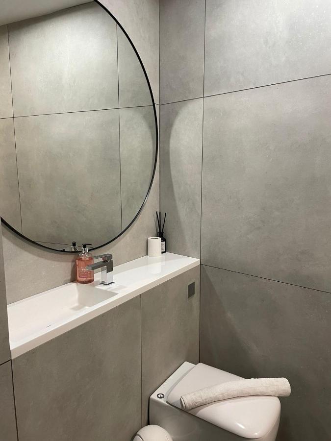 Brick Lane Base Apartment