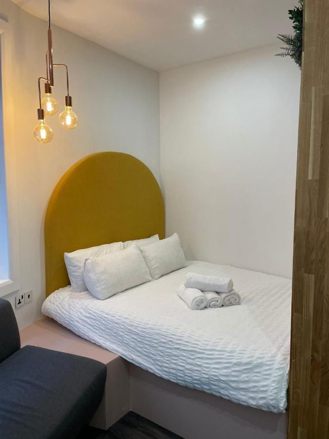 Brick Lane Base Apartment