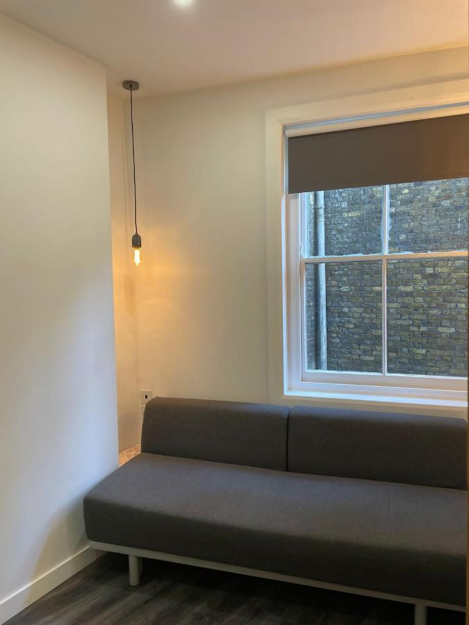 Apartment Brick Lane Base