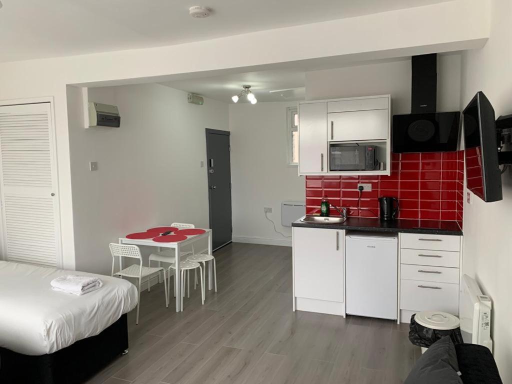 Comfortable - Cosy - Budget In Center Gasthof London