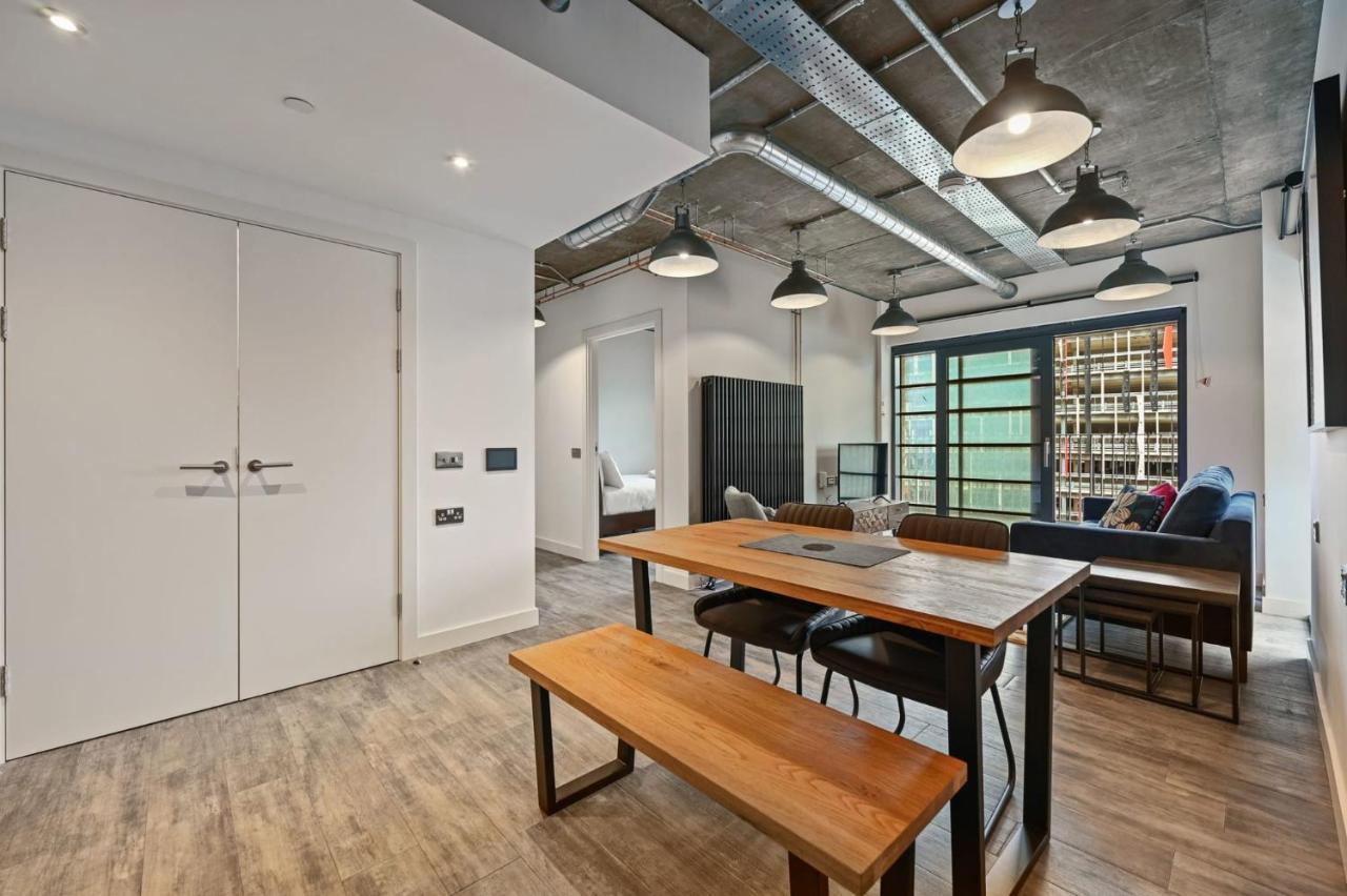 Modern And Chic At Ferrum Near Wembley Park