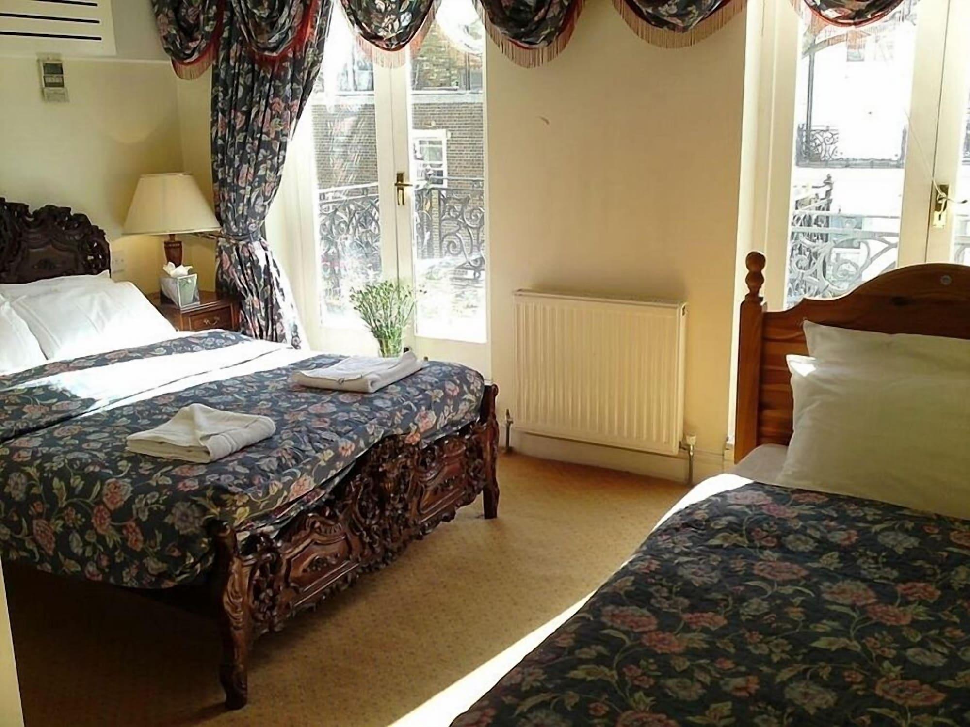Hotell My Place 3*