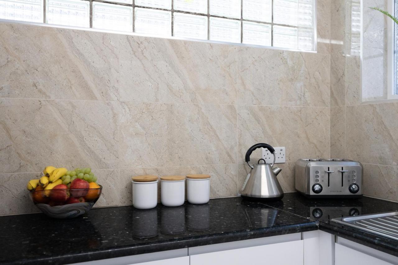 Appartement Spacious 4 Bedroom House Next To Kensington Palace Londen