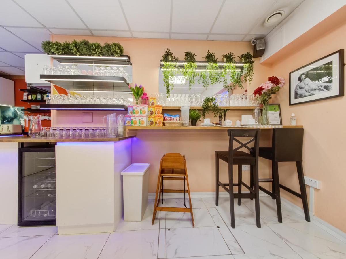 Grantly Hotel London