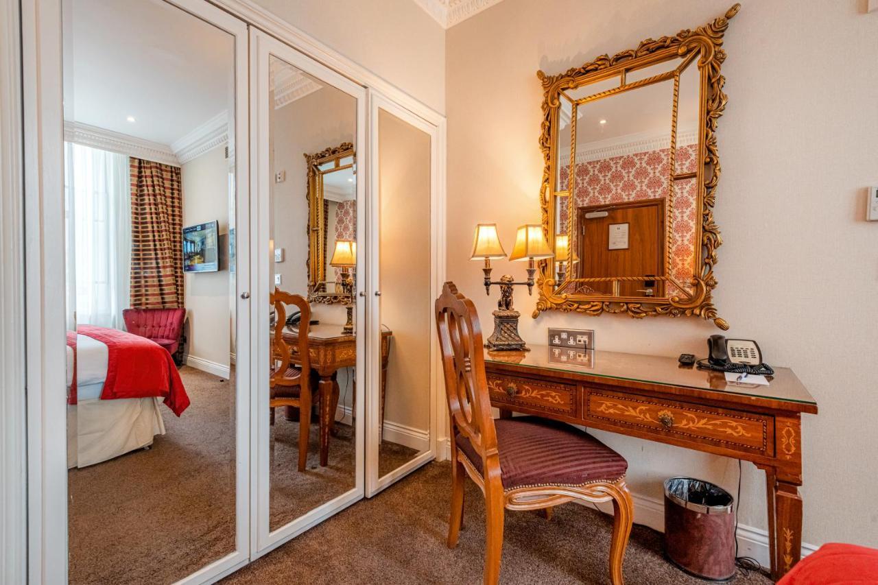 Ashburn Hotel