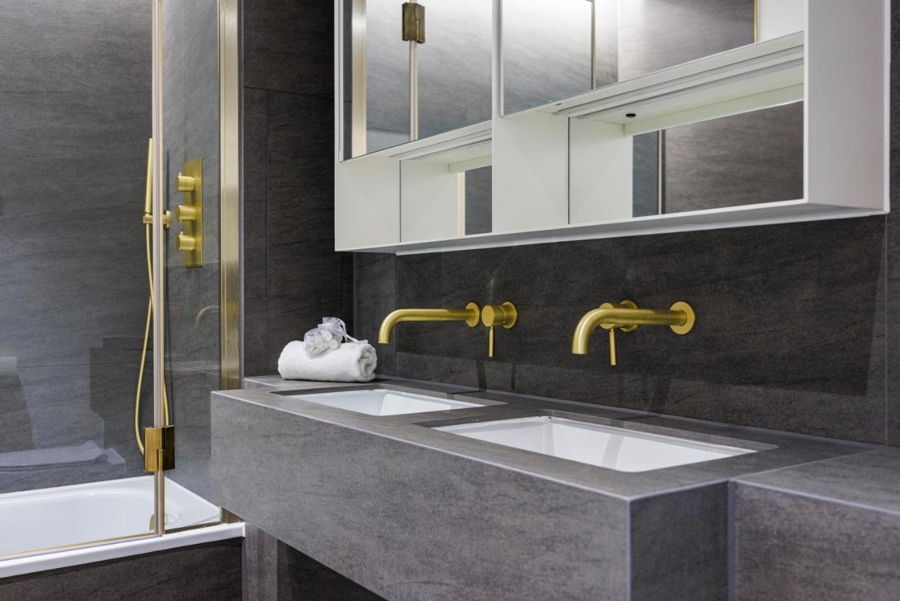 Luxurious Apartments In London, Sk * London