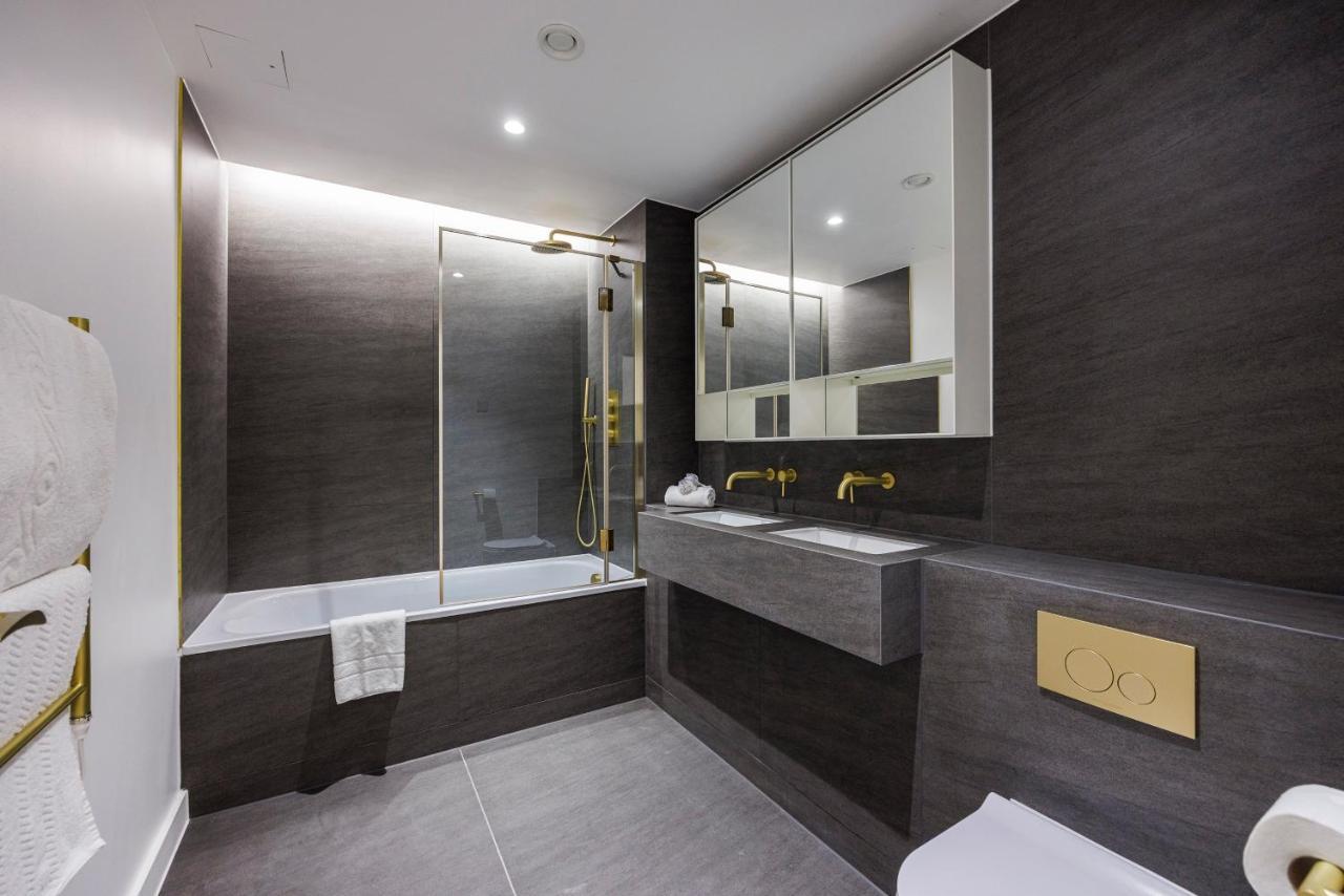 Luxurious Apartments In London, Sk * London