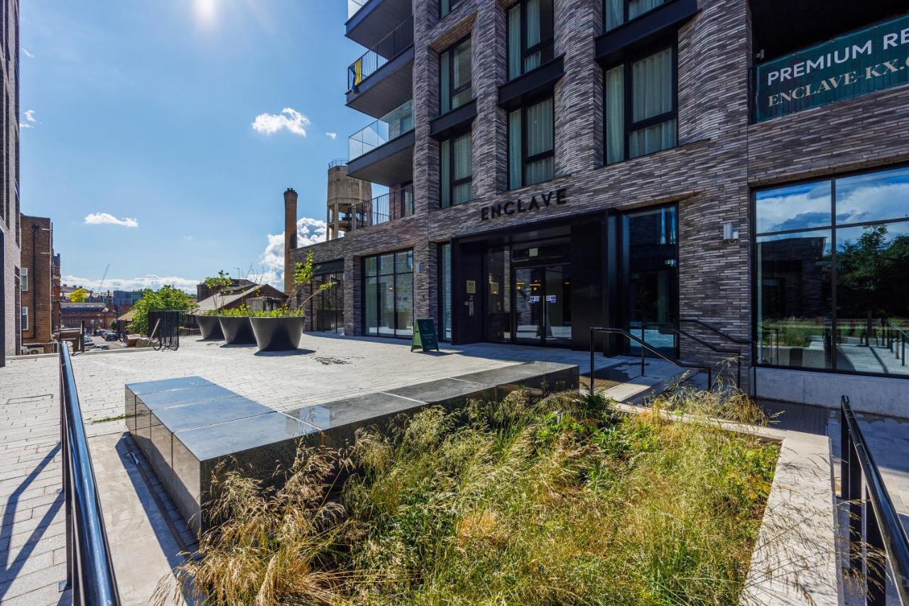Apartment Luxurious Apartments In London, Sk London