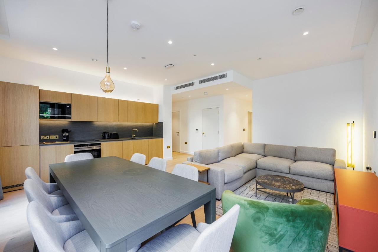 Luxurious Apartments In London, Sk * London