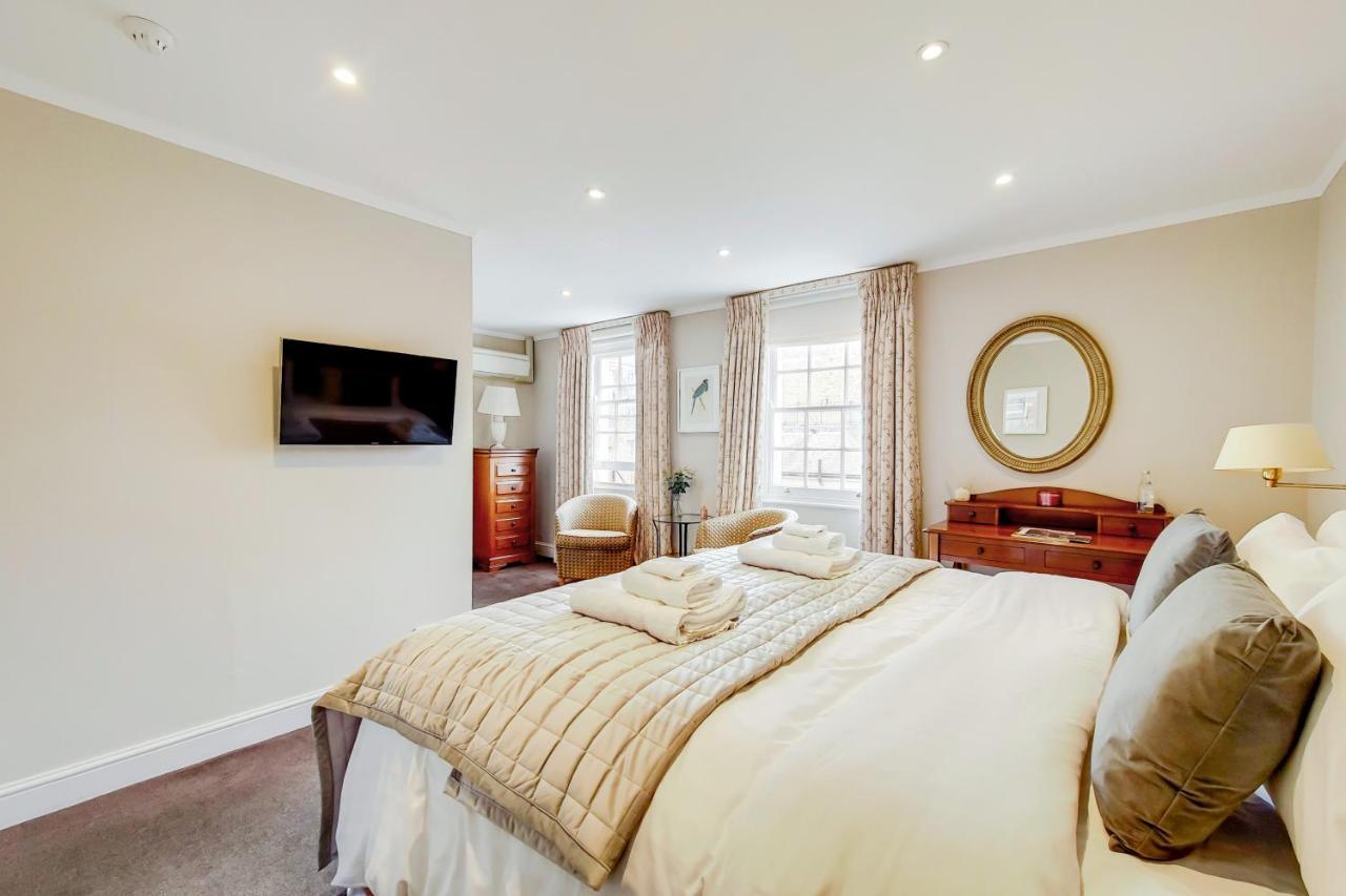 Knightsbridge Roof Garden Hotel 3*