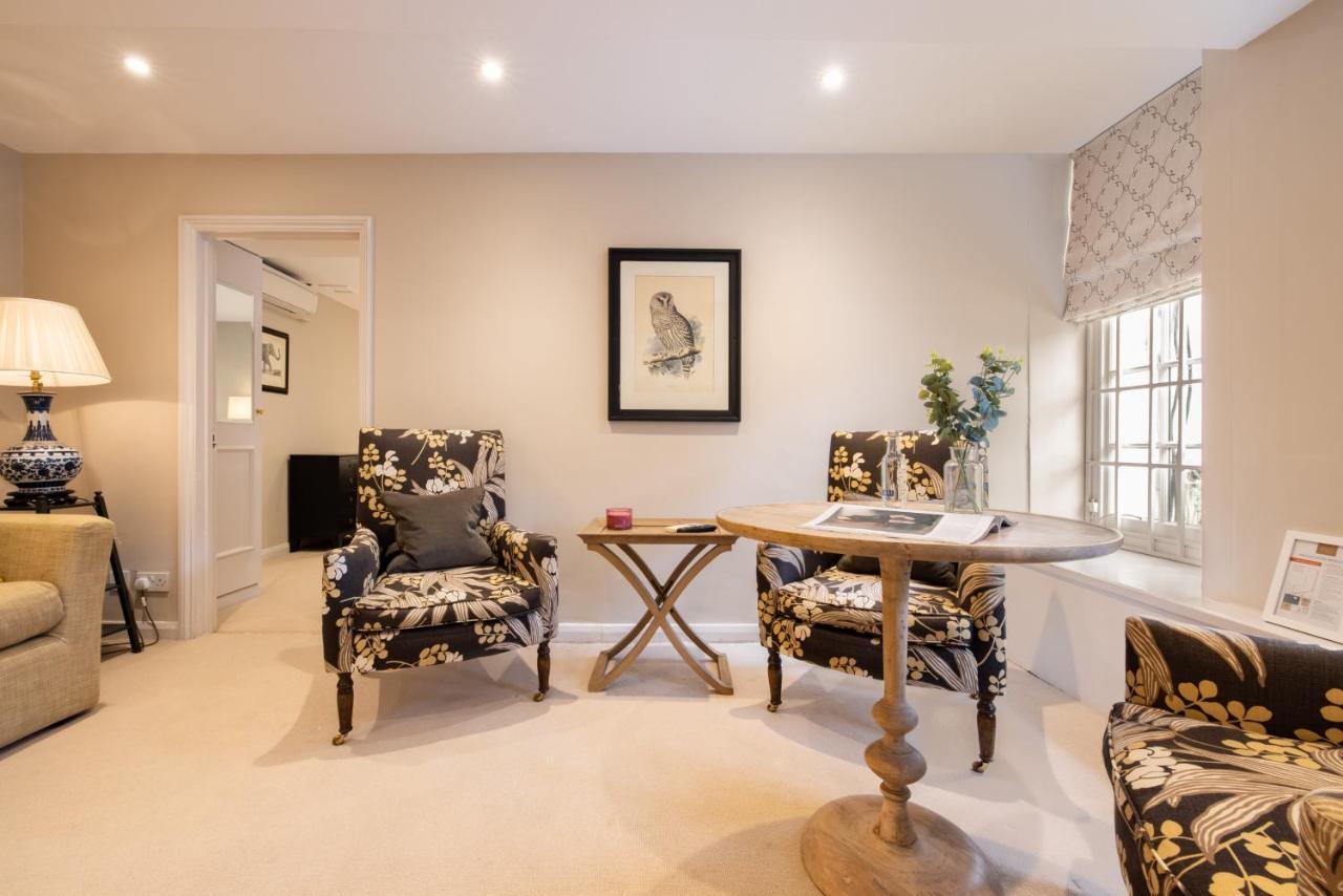 Knightsbridge Roof Garden 3* London