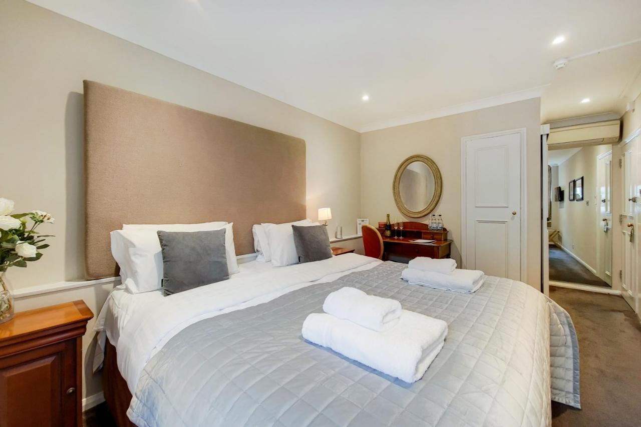 Knightsbridge Roof Garden 3*