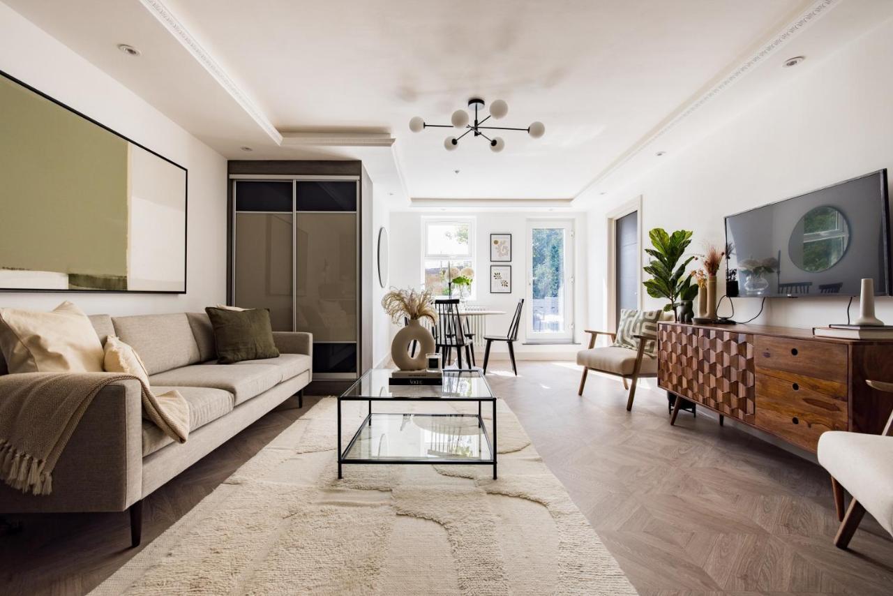 The Battersea Flat - Exquisite 2bdr Flat With Terrace Lejlighed London