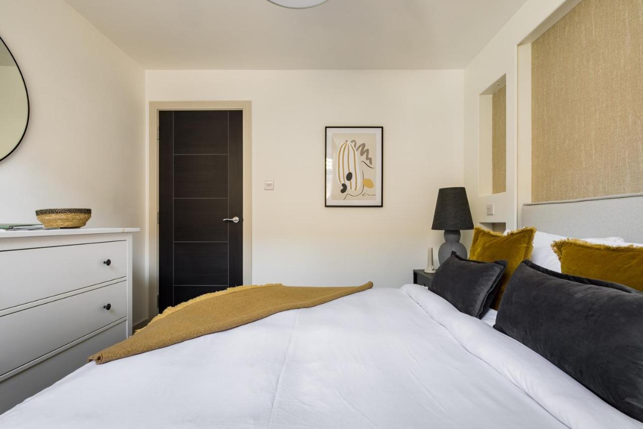 The Battersea Flat - Exquisite 2bdr Flat With Terrace Lejlighed London