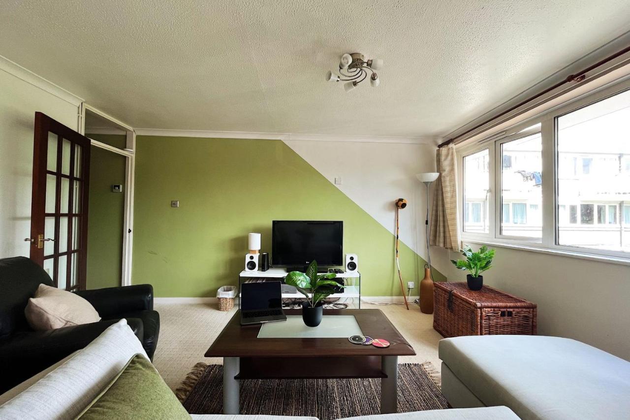 Spacious 2 Bedroom In Cricklewood Londen