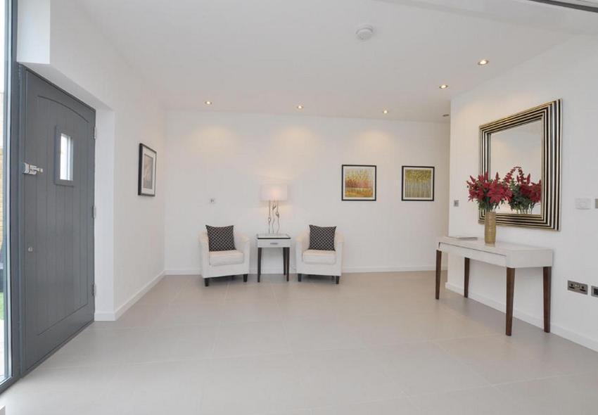 Luxury 4 Bed In *