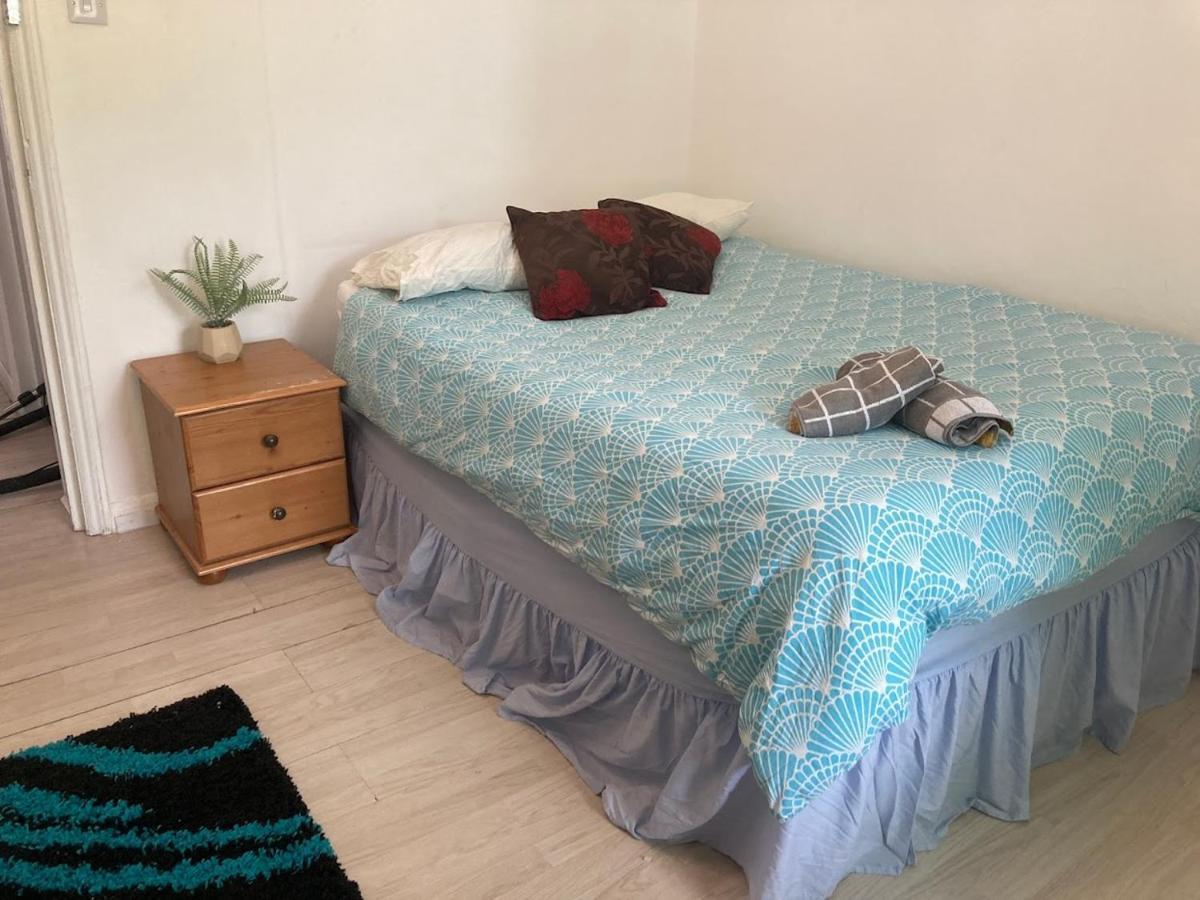 Renovated 4 Bed Flat In Islington