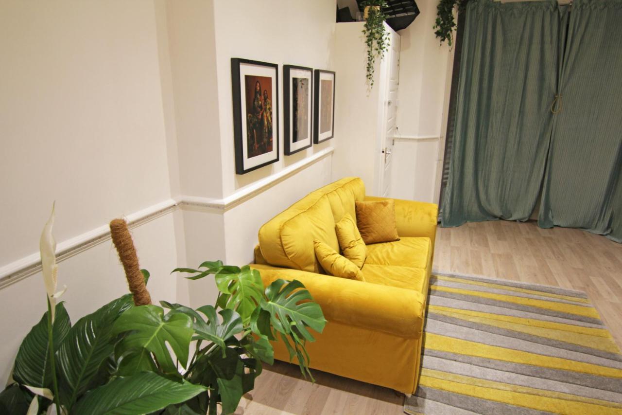Spacious Multi-room * London