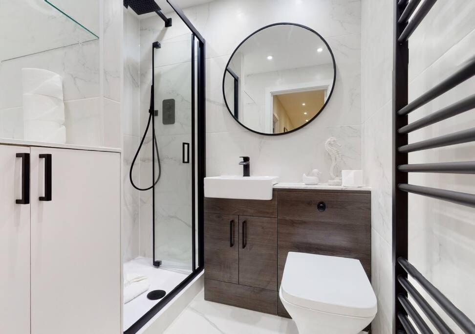 Modern 2 Bedroom Flat In Hampstead Heath Appartamento Londra