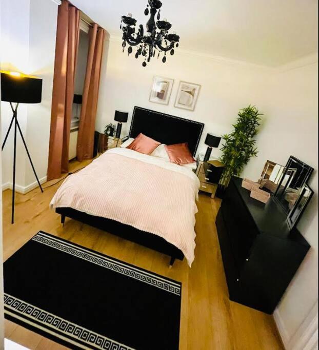 Luxury 3 Bedroom 3 And A Half Bathroom Flat In Swiss