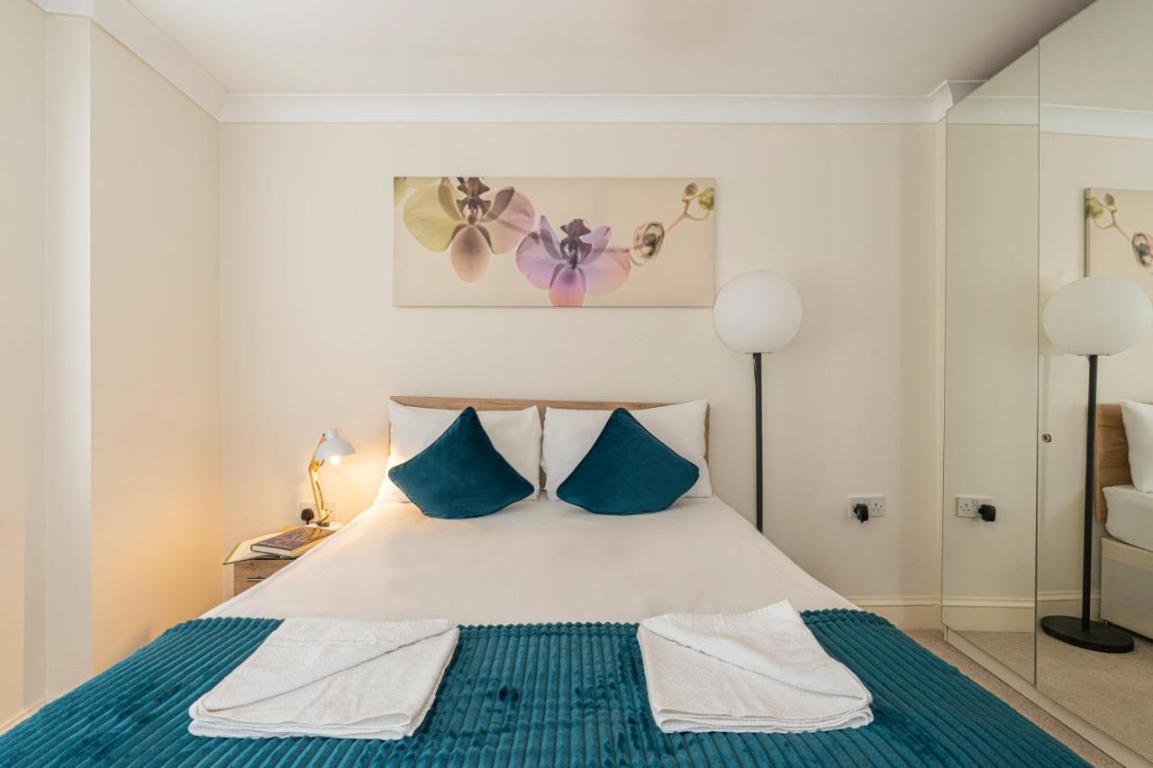 Apartment Famous Piccadilly Circus London