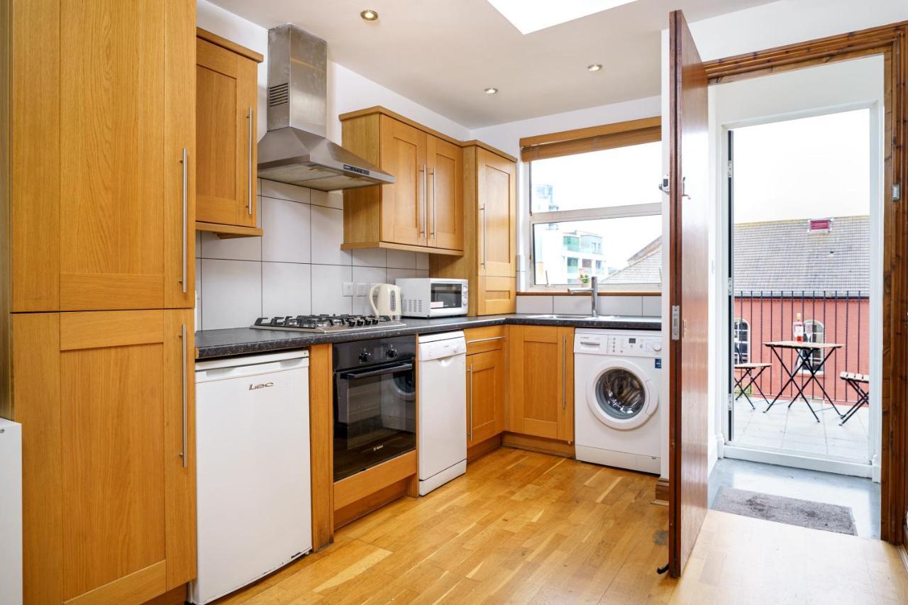 Apartment Flat In London