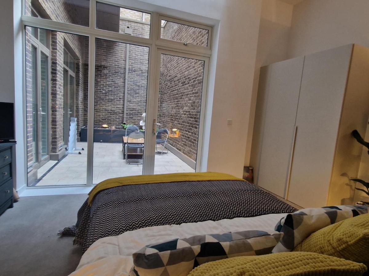 Double Bedroom In Modern Appartement *