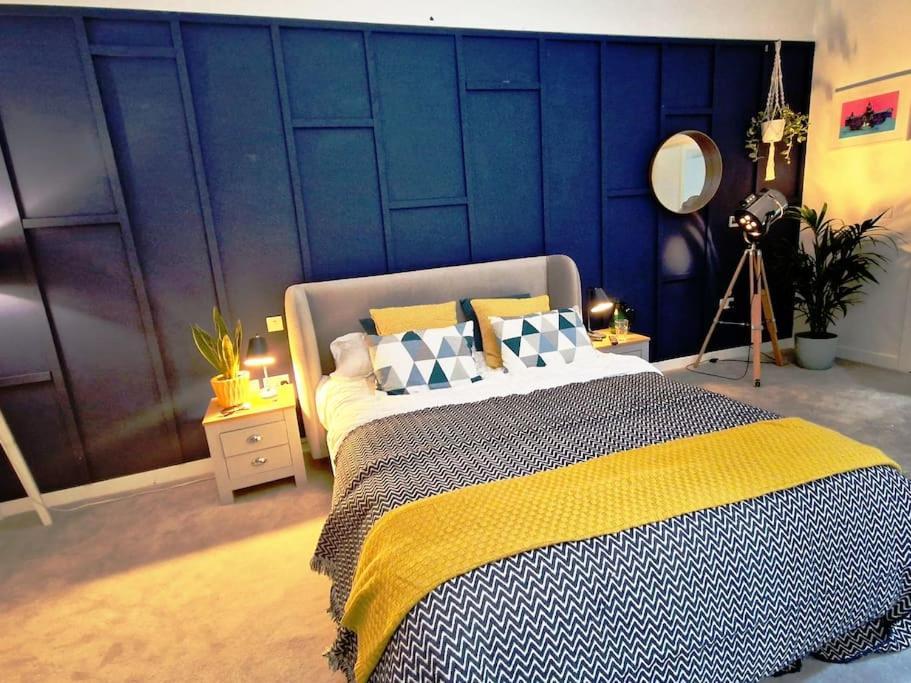 Appartement Double Bedroom In Modern *