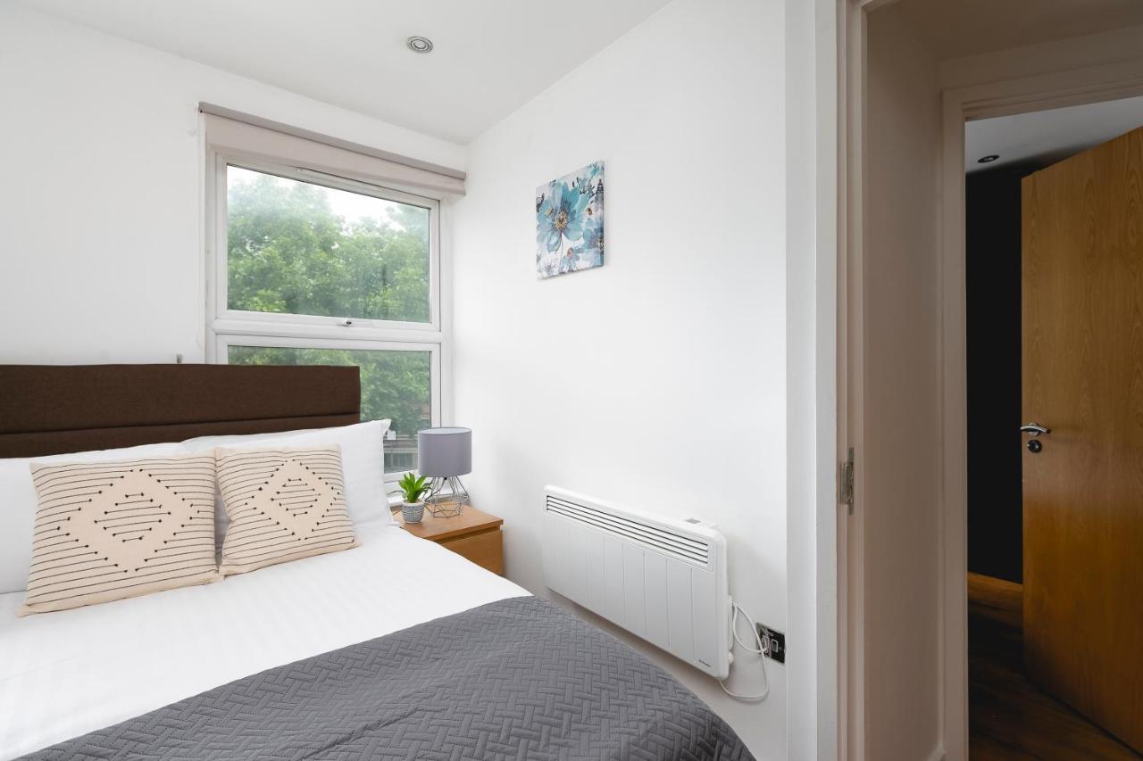 Skyvillion - Beautiful 3-bed Lejlighed London