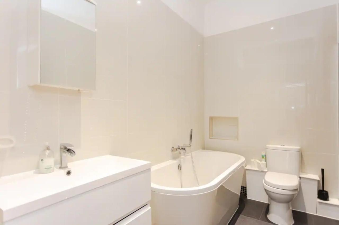 Stylish 2 Bedroom In Greenwich Lägenhet *
