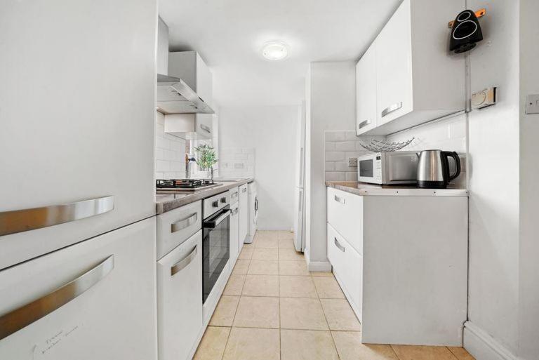 Lägenhet Canning Town Modern 2 Bedroom Excel Centre, Canary Wharf, Airport