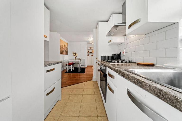 Lägenhet Canning Town Modern 2 Bedroom Excel Centre, Canary Wharf, Airport London