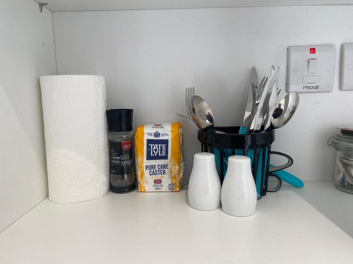 Modern Furnished Studio Homestay London