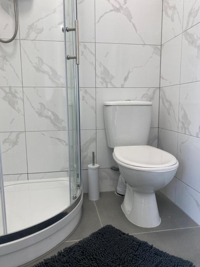 Homestay Modern Furnished Studio