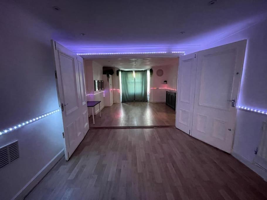 Lejlighed Spacious Multi-room London