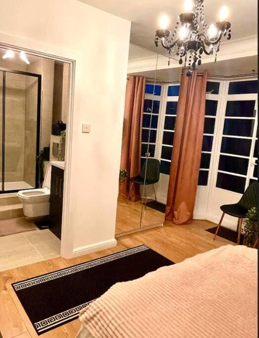 Luxury 3 Bedroom 3 And A Half Bathroom Flat In Swiss