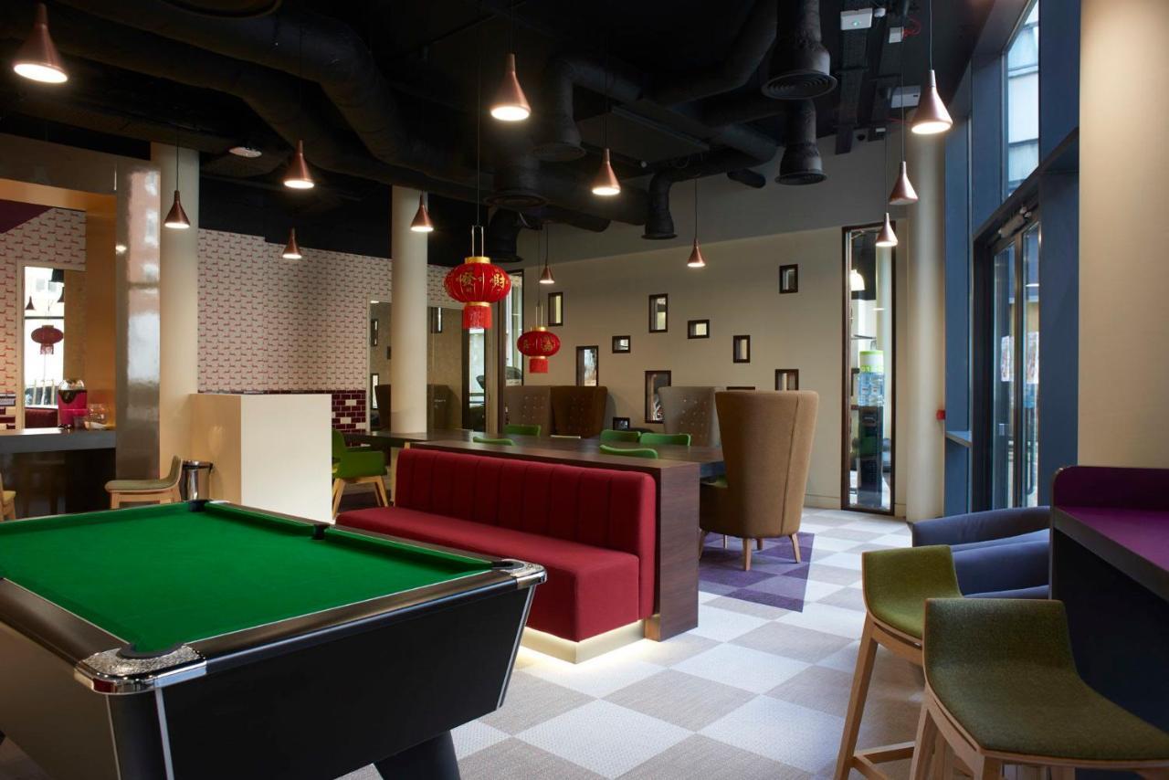 Spacious And Comfy At Chapter Highbury I In Lägenhet London
