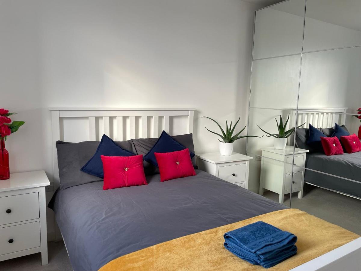 Leilighet Modern & Spacious Penthouse In North *