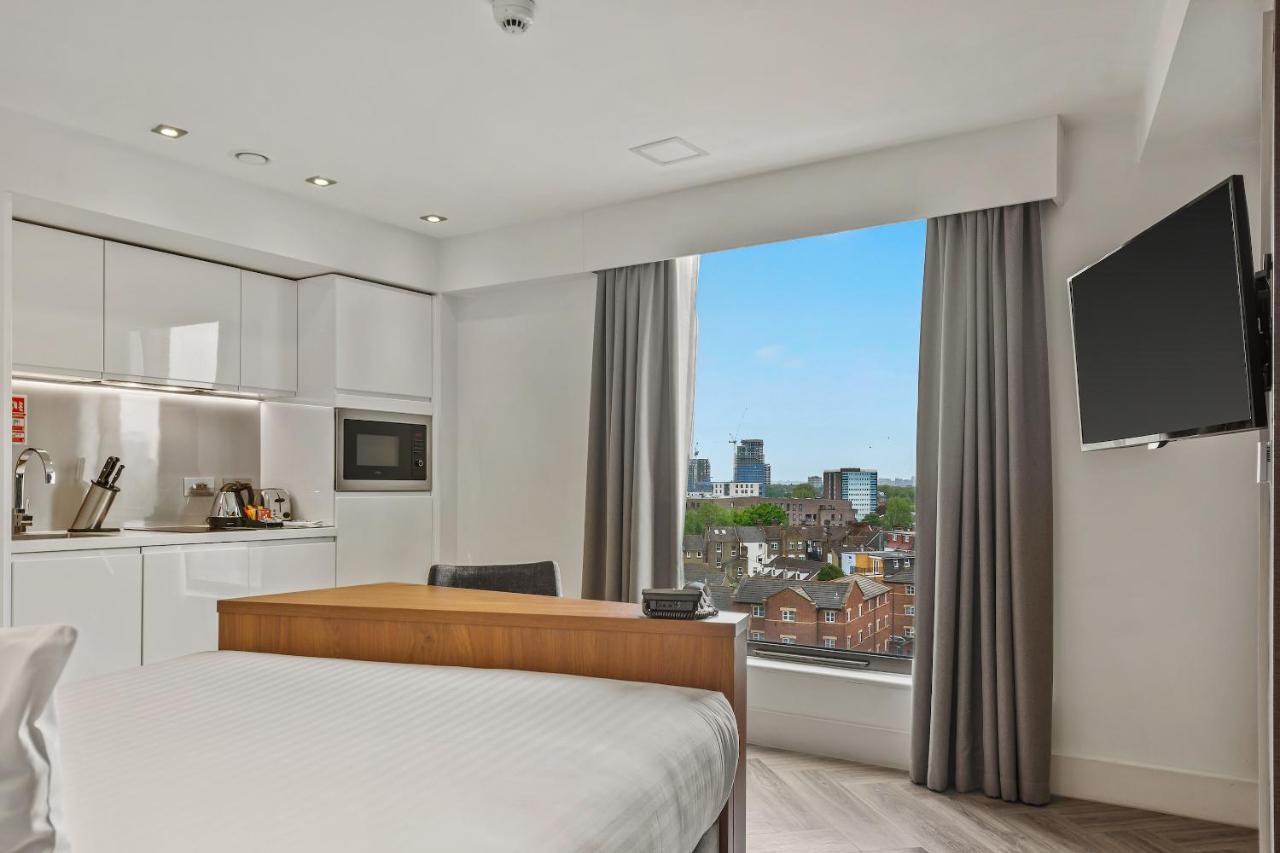 Aparthotel Roomzzz Stratford